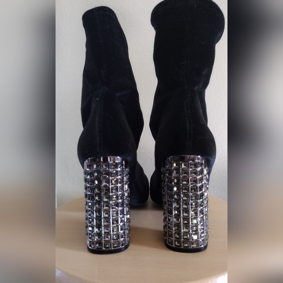 🤍NINA NEW YORK ANKLE BOOTIES🤍 - Picture 2 of 14